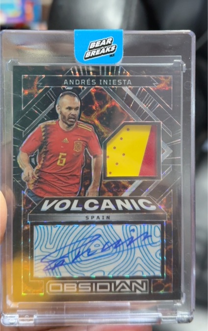 2022-23 Panini Obsidian Volcanic Auto Andrés Iniesta — front
