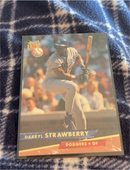 1993 Fleer Ultra #406 Darryl Strawberry — front