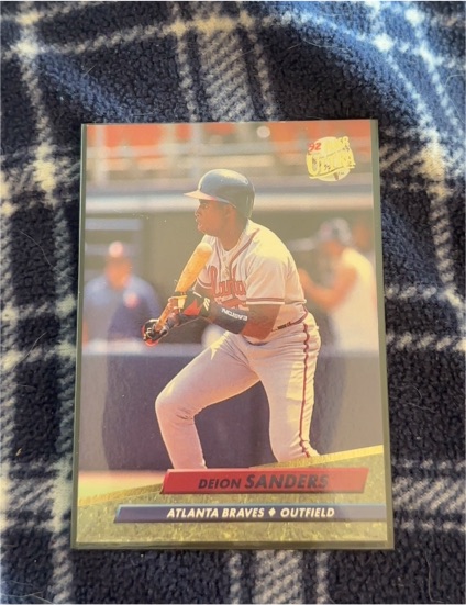 1992 Fleer Ultra #464 Deion Sanders — front