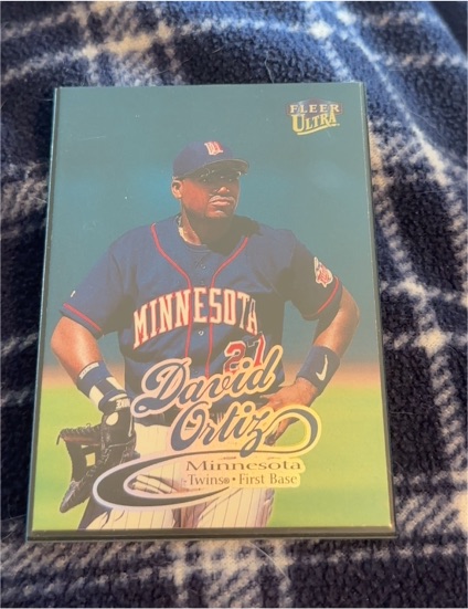 1999 Fleer Ultra #24 David Ortiz — front