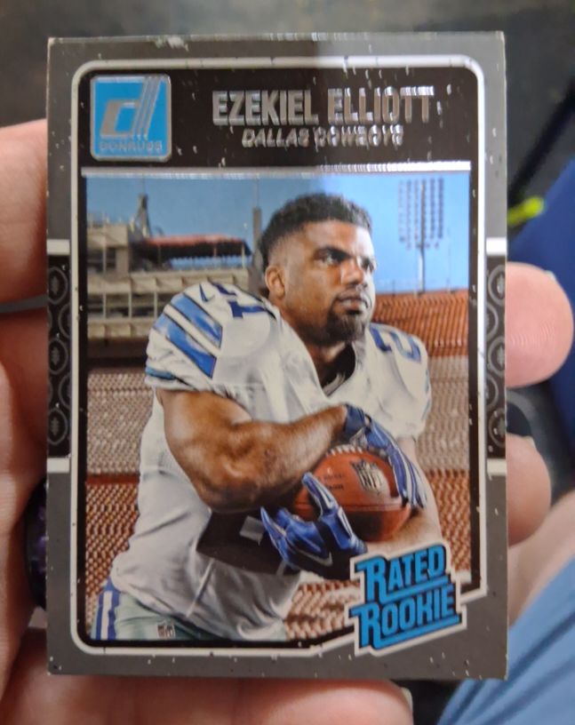 2016 Donruss #368 Ezekiel Elliott Rated Rookie — front
