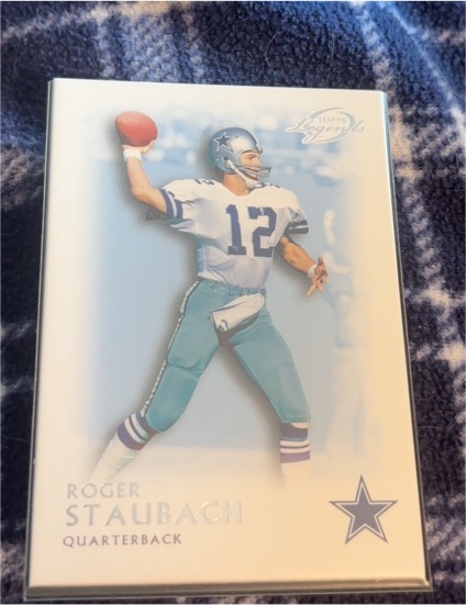 2011 Topps Gridiron Legends #10 Roger Staubach — front