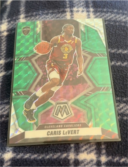 2021-22 Panini Mosaic #104 Caris LeVert — front