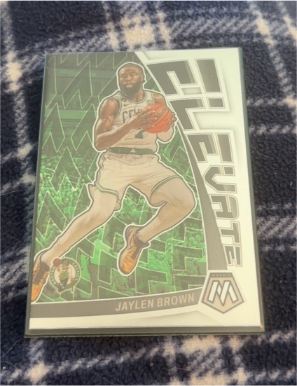 2022-23 Panini Mosaic #25 Jaylen Brown Elevate Insert — front