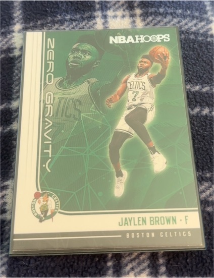 2017-18 Panini NBA Hoops Zero Gravity #2 Jaylen Brown — front