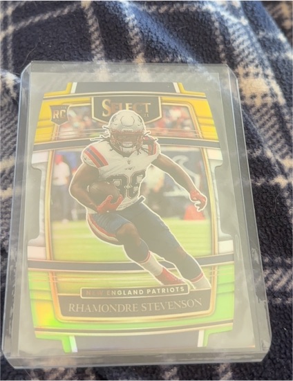 2021 Panini Select #75 Rhamondre Stevenson — front