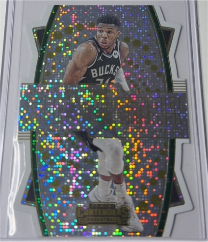 2023-24 Panini Contenders Superstar Die-Cut #5 Giannis Antetokounmpo — front