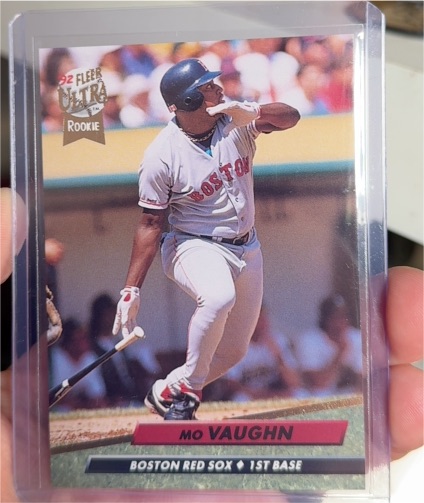 1992 Fleer Ultra #23 Mo Vaughn — front