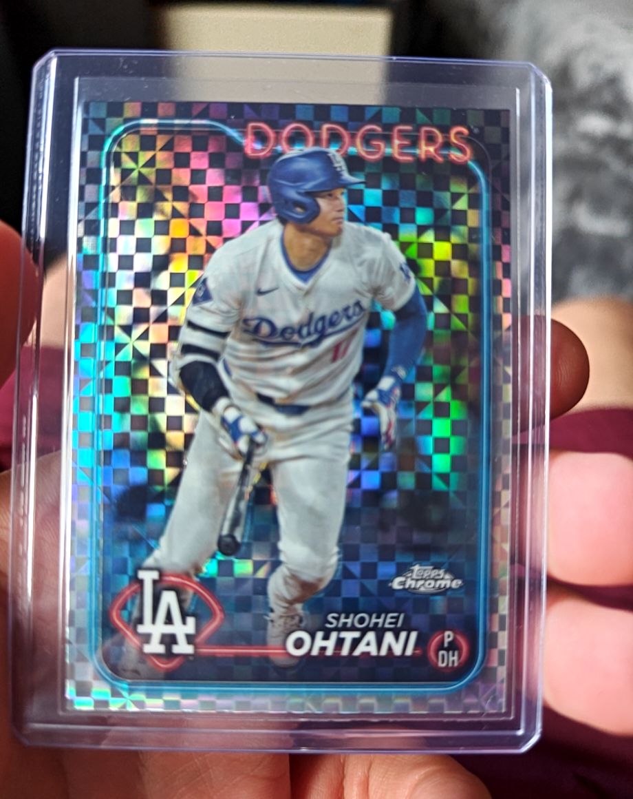 2024 Topps Chrome #1 Shohei Ohtani — front