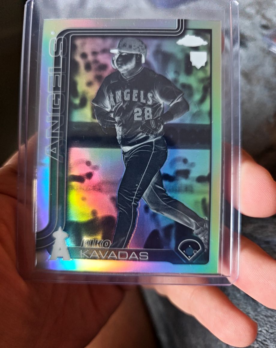 2025 Topps Chrome Niko Kavadas Negative Refractor — front