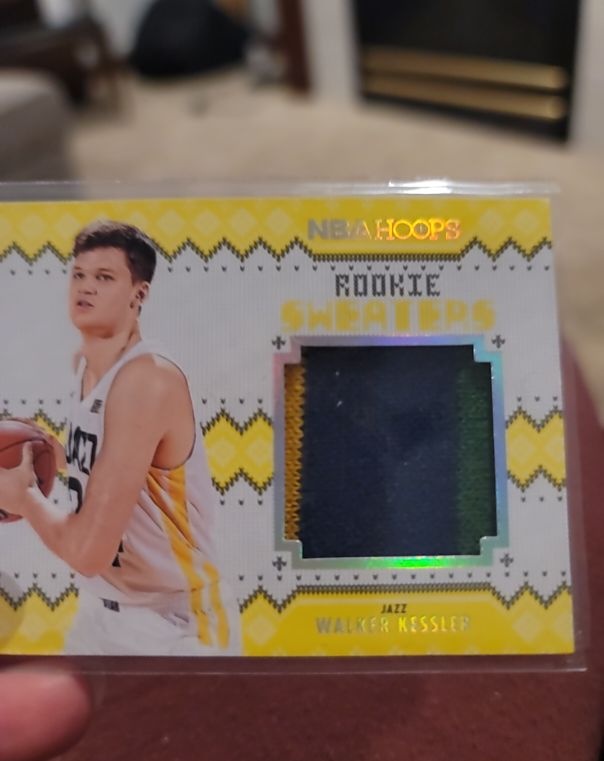 2022-23 Panini NBA Hoops Rookie Sweaters #RS-WK Walker Kessler — front