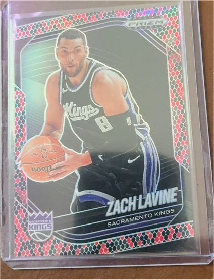 2024-25 Panini Prizm Black #8 Zach LaVine — front