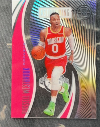 2019-20 Panini Illusions #18 Russell Westbrook Astounding Orange — front
