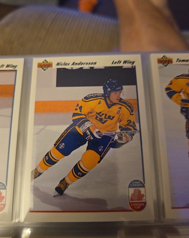 1991-92 Upper Deck #29 Niclas Andersson — front