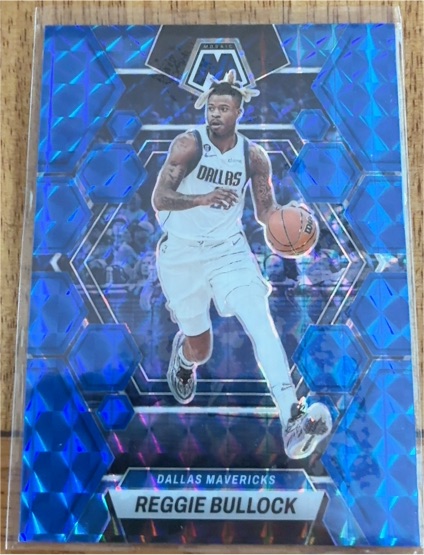 2022-23 Panini Mosaic #116 Reggie Bullock — front