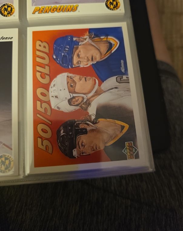 1991-92 Upper Deck #45 The 50/50 Club Mario Lemieux Wayne Gretzky Brett Hull — front