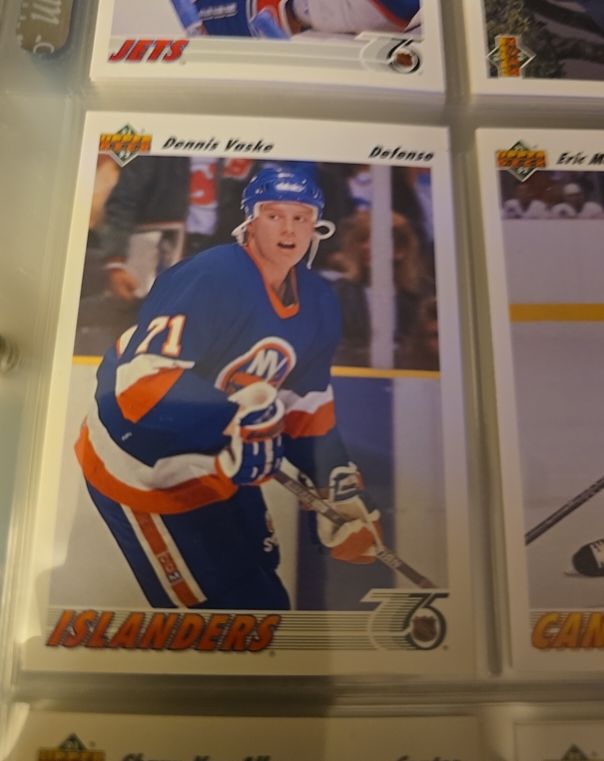 1991-92 Upper Deck #49 Dennis Vaske — front