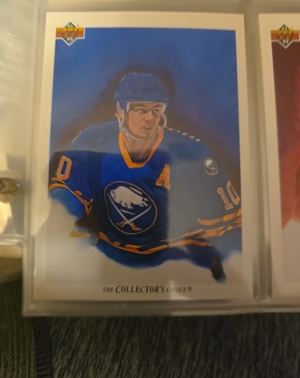 1991-92 Upper Deck #79 Dale Hawerchuk — front