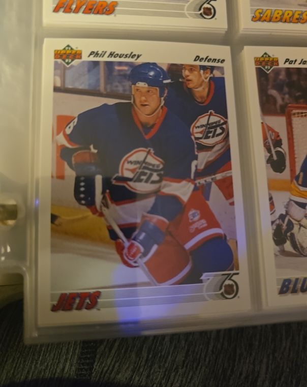 1991-92 Upper Deck #106 Phil Housley — front