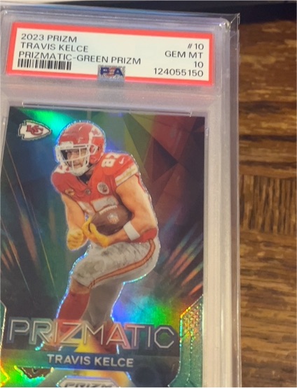 2023 Panini Prizm #10 Travis Kelce — front