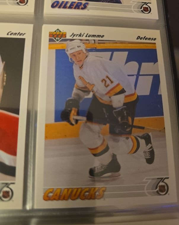 1991-92 Upper Deck #114 Jyrki Lumme — front