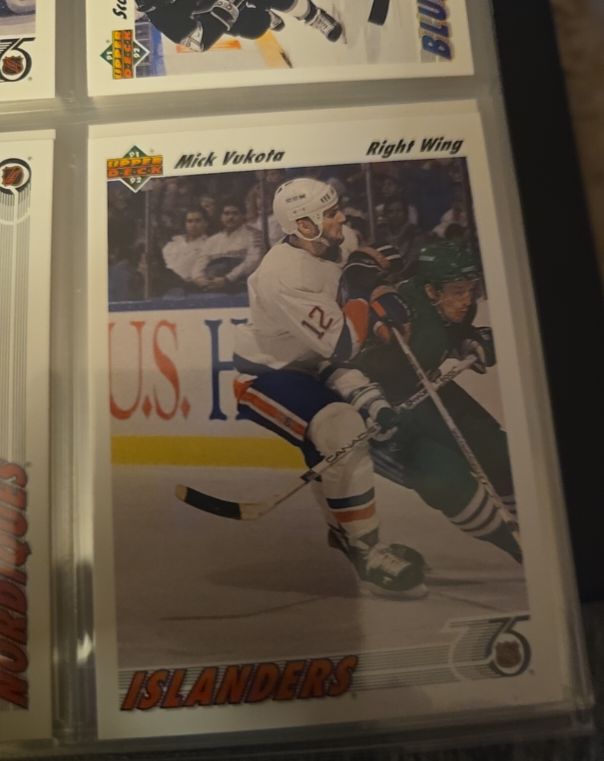1991-92 Upper Deck #135 Mick Vukota — front