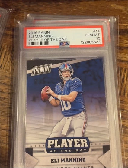 2016 Panini #14 Eli Manning Player of the Day — front