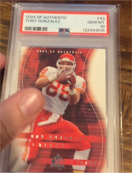 2004 SP Authentic #43 Tony Gonzalez — front