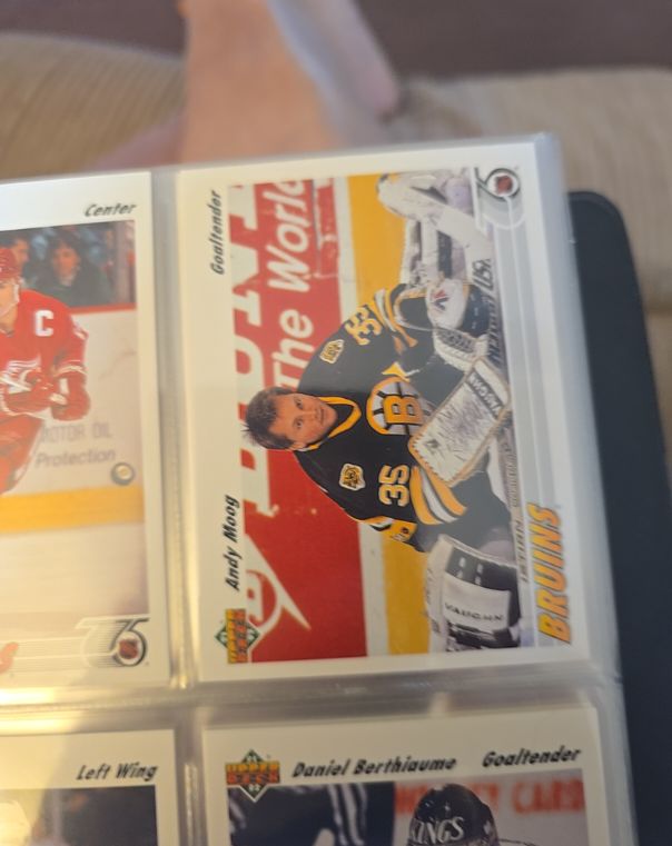 1991-92 Upper Deck #147 Andy Moog — front