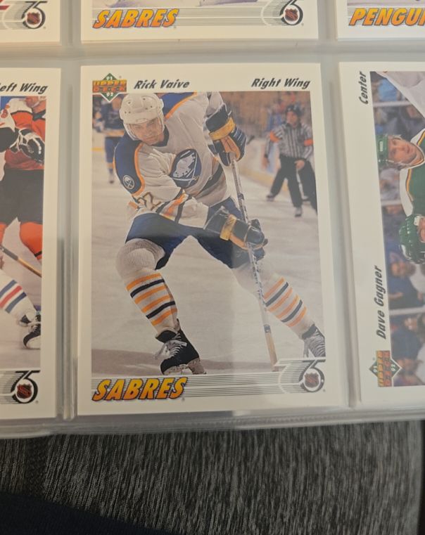 1991 Upper Deck #179 Rick Vaive — front