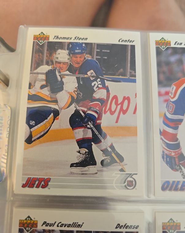 1991-92 Upper Deck #181 Thomas Steen — front