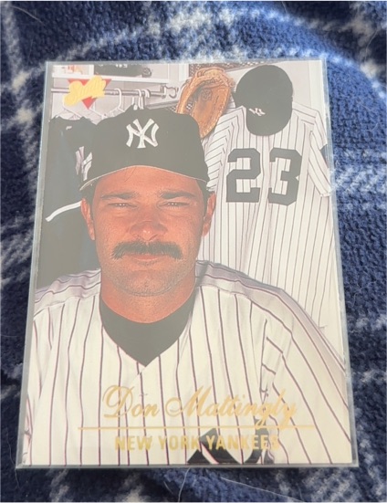 1994 Donruss Studio #215 Don Mattingly New York Yankees — front
