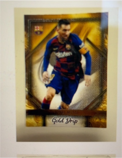 2023-24 Topps FC Barcelona Team Set Gold Drip Lionel Messi — front