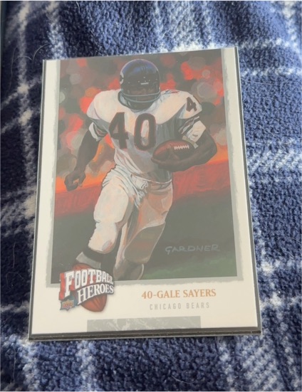 2008 Upper Deck Football Heroes #243 Gale Sayers — front