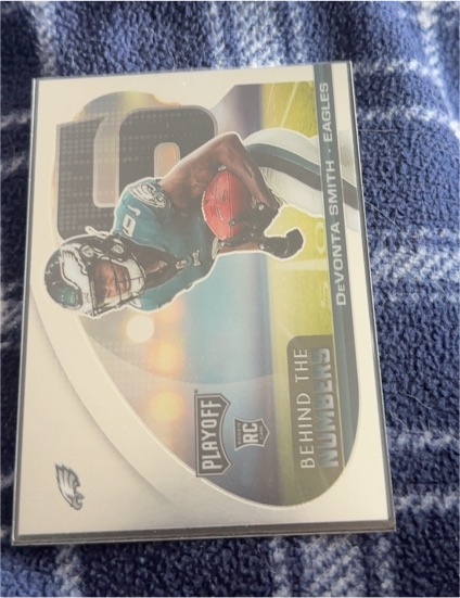 2021 Panini Playoff Behind the Numbers #BTN-DSM DeVonta Smith — front