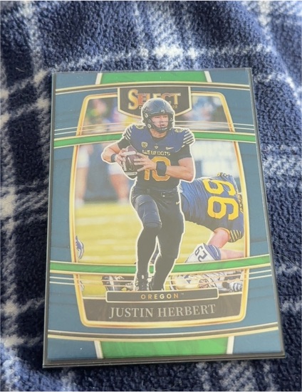 2022 Panini Select Draft Picks #38 Justin Herbert — front