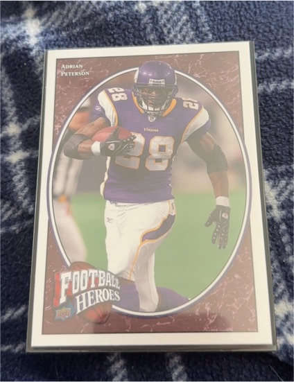 2008 Upper Deck Football Heroes #4 Adrian Peterson — front