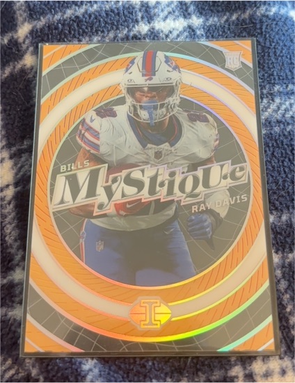 2024 Panini Illusions #35 Mystique Ray Davis — front