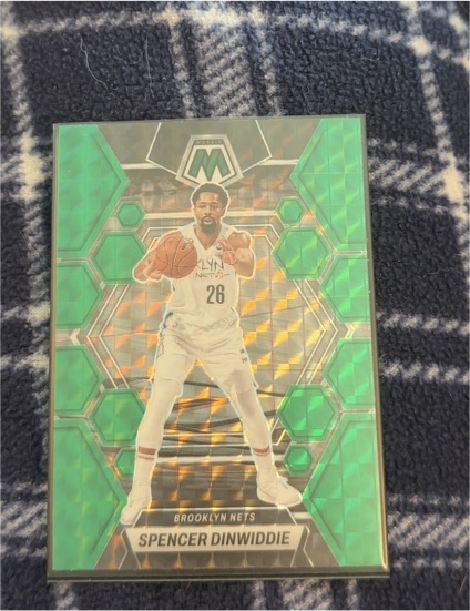 2022-23 Panini Mosaic #16 Spencer Dinwiddie — front