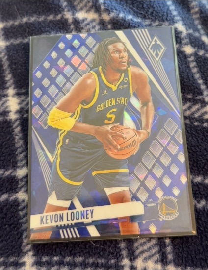2023-24 Panini Phoenix #205 Kevon Looney — front