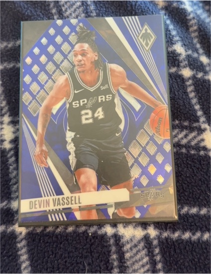 2023-24 Panini Phoenix #168 Devin Vassell — front
