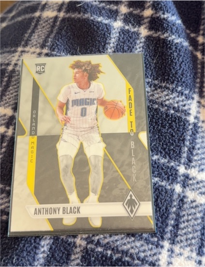 2023-24 Panini Phoenix #4 Anthony Black Fade To Black — front