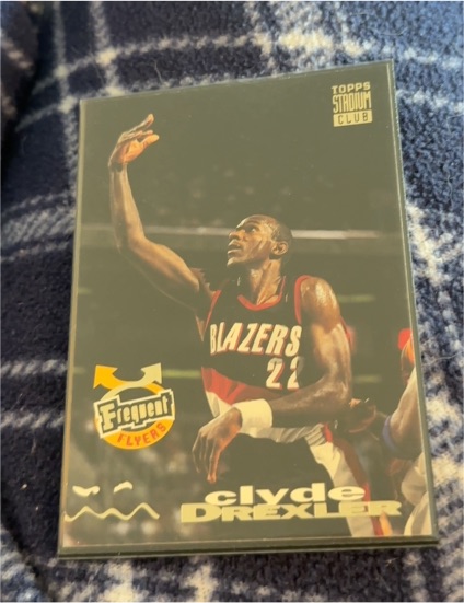 1993-94 Topps Stadium Club Frequent Flyers #354 Clyde Drexler — front