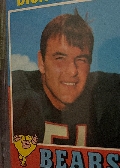 1971 Topps #25 Dick Butkus — front