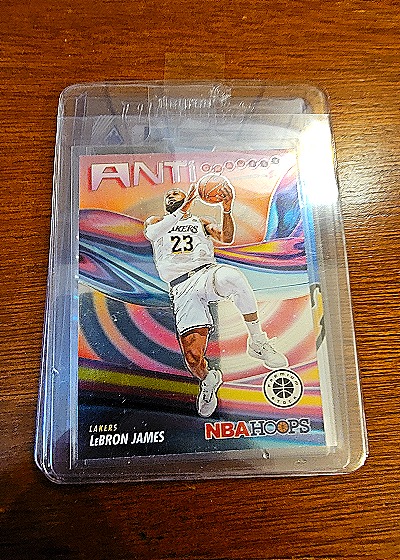 2023-24 Panini NBA Hoops Premium Stock #2 LeBron James Anti Gravity — front