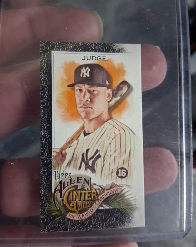2022 Topps Allen & Ginter Mini #11 Aaron Judge — front