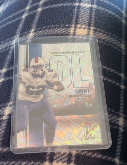 2024 Topps Signature Class Chrome Variation #RCV-17 Sedrick Van Pran-Granger — front
