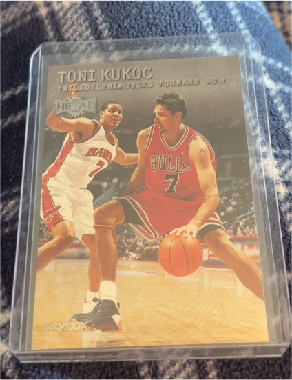 1999-00 Skybox Metal #41 Toni Kukoc — front