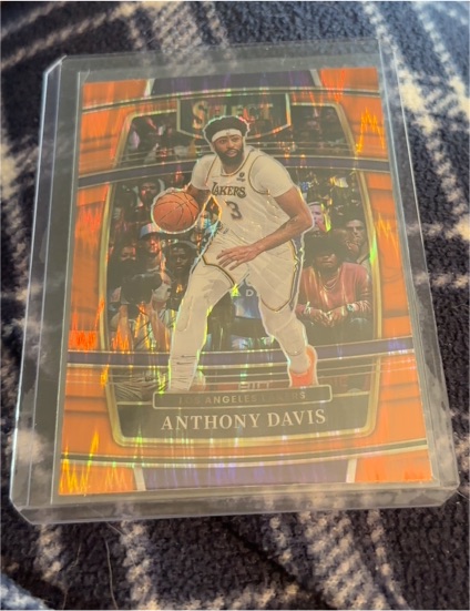 2021-22 Panini Select #39 Anthony Davis — front