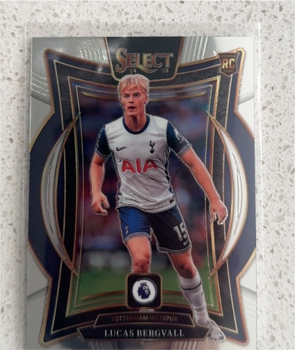 2024-25 Panini Select Premier League #10 Lucas Bergvall — front